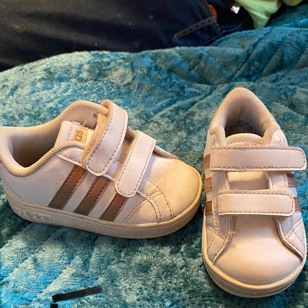 Toddler adidas shoes